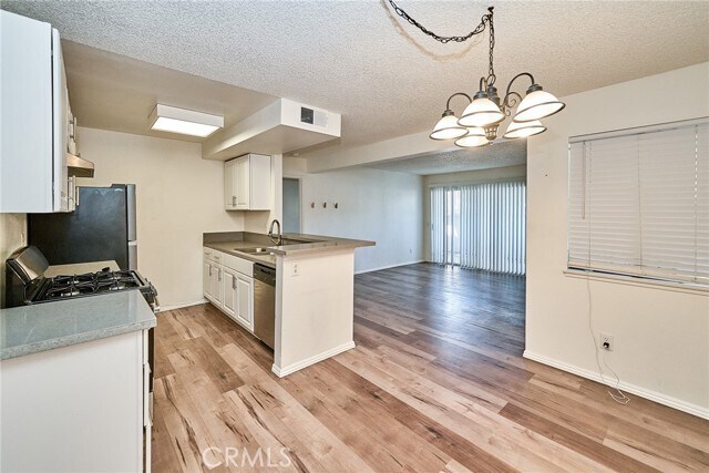Building Photo - 26200 W Redlands Blvd