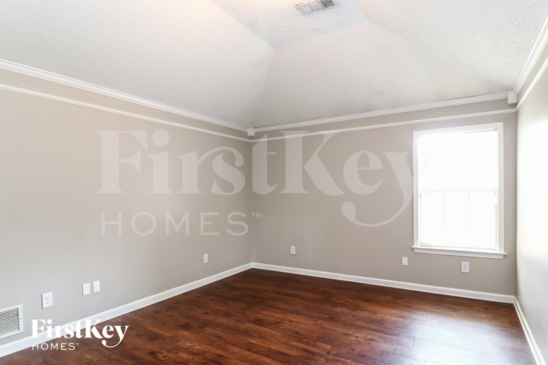 Building Photo - 2439 Dove Glen Cove