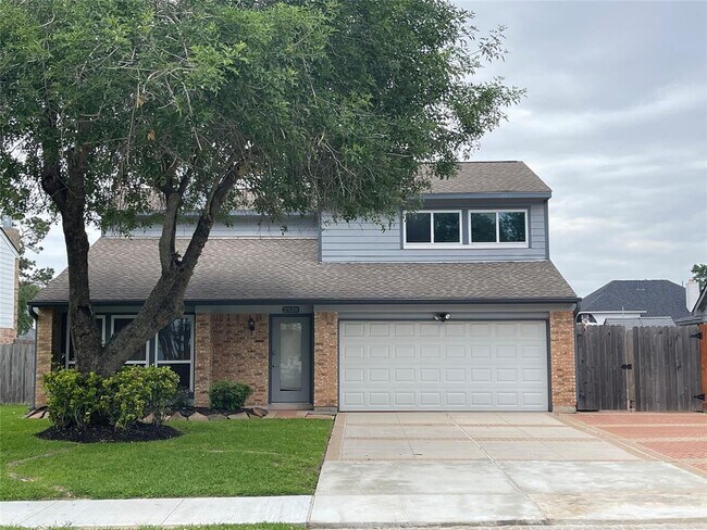 Primary Photo - 2528 Sawyer Dr