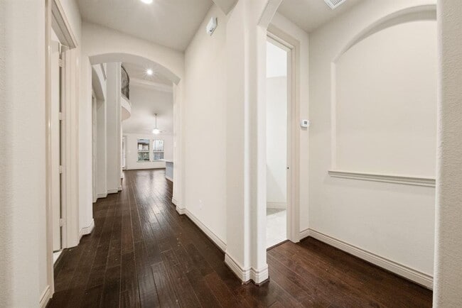 Building Photo - 24119 Tapa Springs Ln