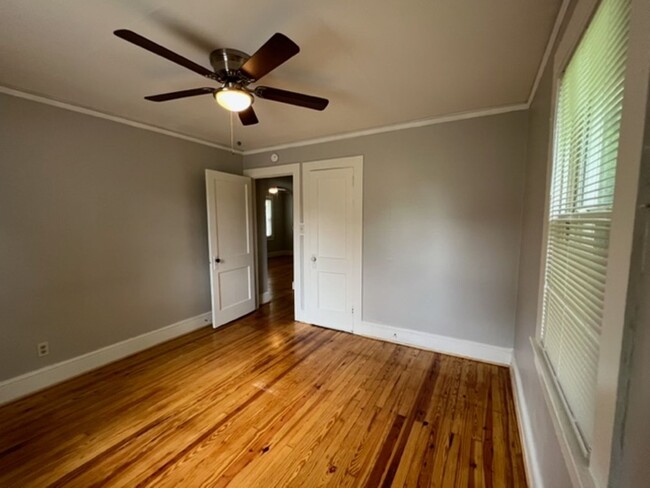 Building Photo - Cute 2 BD - 1 BA - Downtown Greer Bungalow...