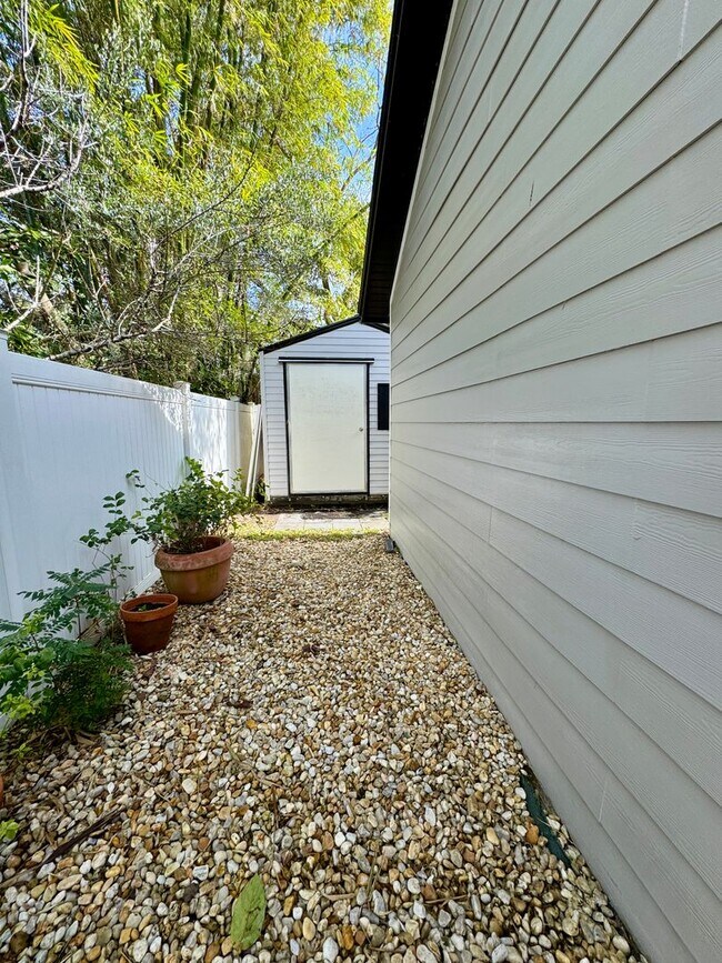 Building Photo - LUXURY RENTAL In Maitland - Winter Park Area 32751