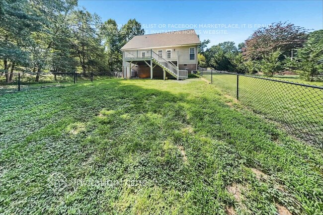 Building Photo - 6984 Forest Manor Dr