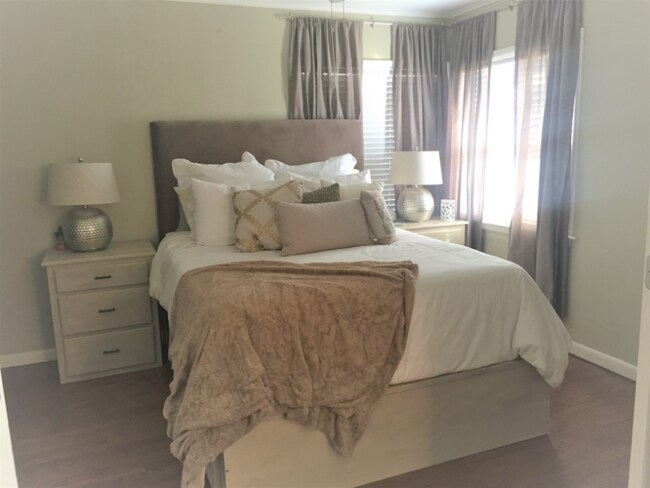 Building Photo - 529 Whitham Ave