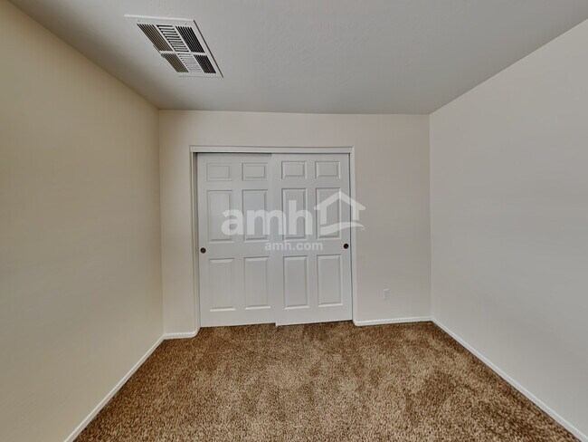 Building Photo - 27913 N 64th Ln