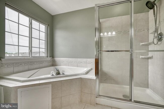 Building Photo - 8112 Winding Ross Way