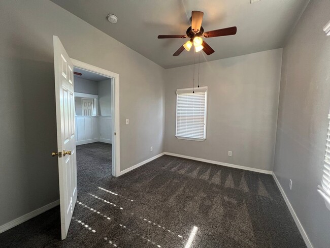 Building Photo - Adorable Country Home For Rent