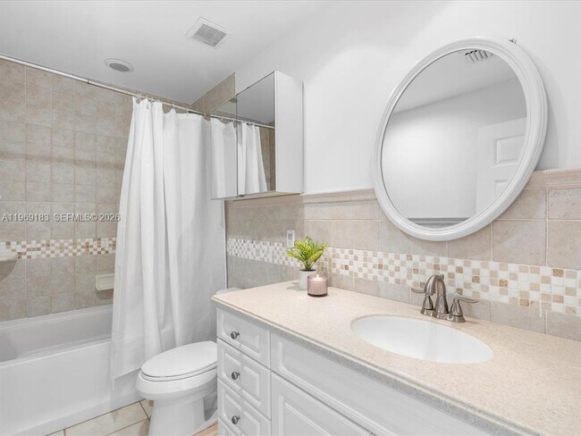 Building Photo - 8 SW 11th St