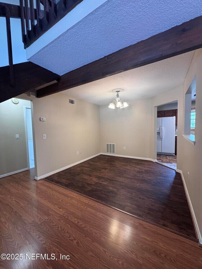 Building Photo - 8179 Crosswind Rd