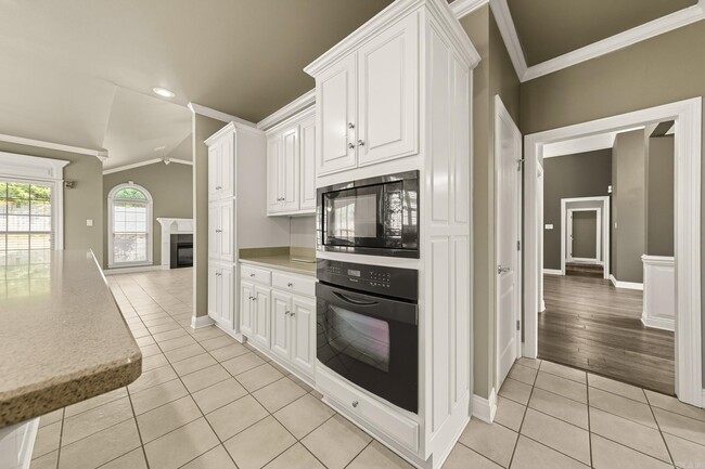 Building Photo - 25 Hickory Bend Dr