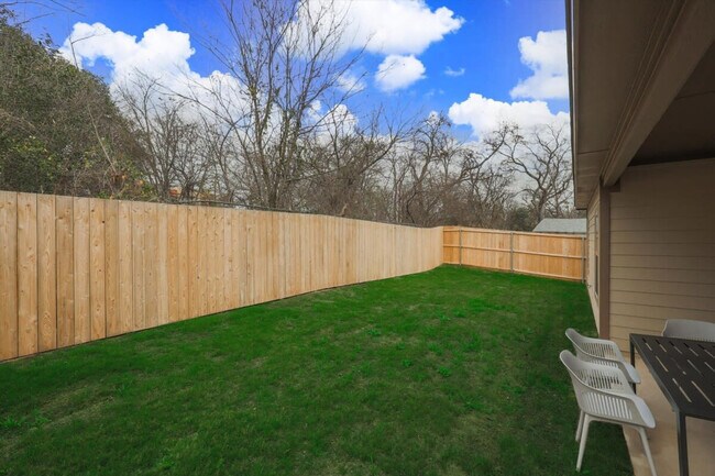 Building Photo - 441 Avenue A