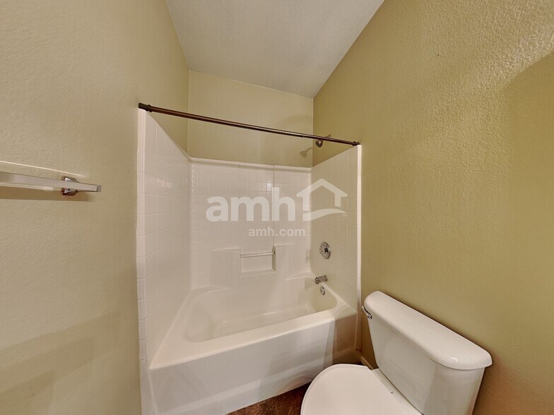 Building Photo - 14551 W Marcus Dr