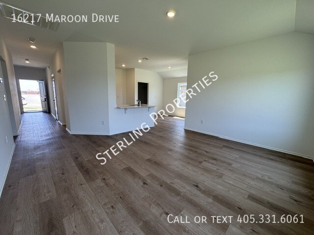 Building Photo - 16217 Maroon Dr