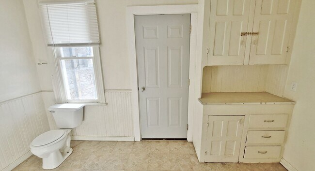 Building Photo - 233-235 Centennial Avenue