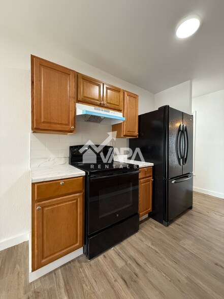 Building Photo - 10815 Green Heights Dr