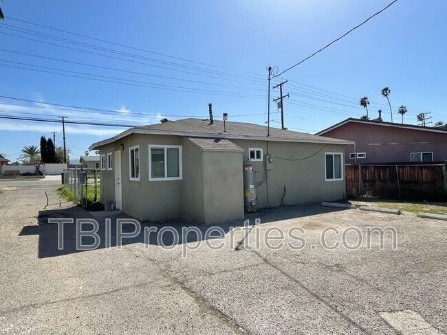 Building Photo - 7771 Philbin Ave