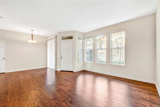 Building Photo - 2038 S Bon View Ave