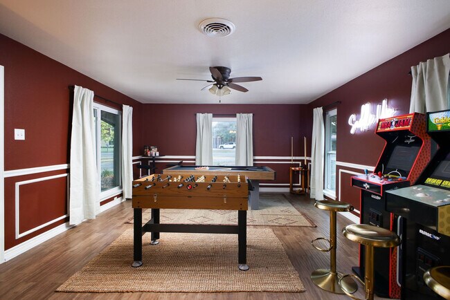 Building Photo - 107 Wickford Way