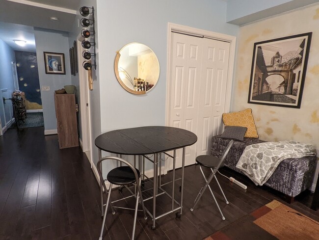 Building Photo - 1343 Bryant St NE