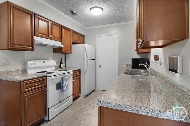 Building Photo - 451 Sandpiper Rd