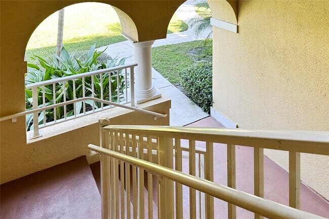 Building Photo - 6533 Emerald Dunes Dr