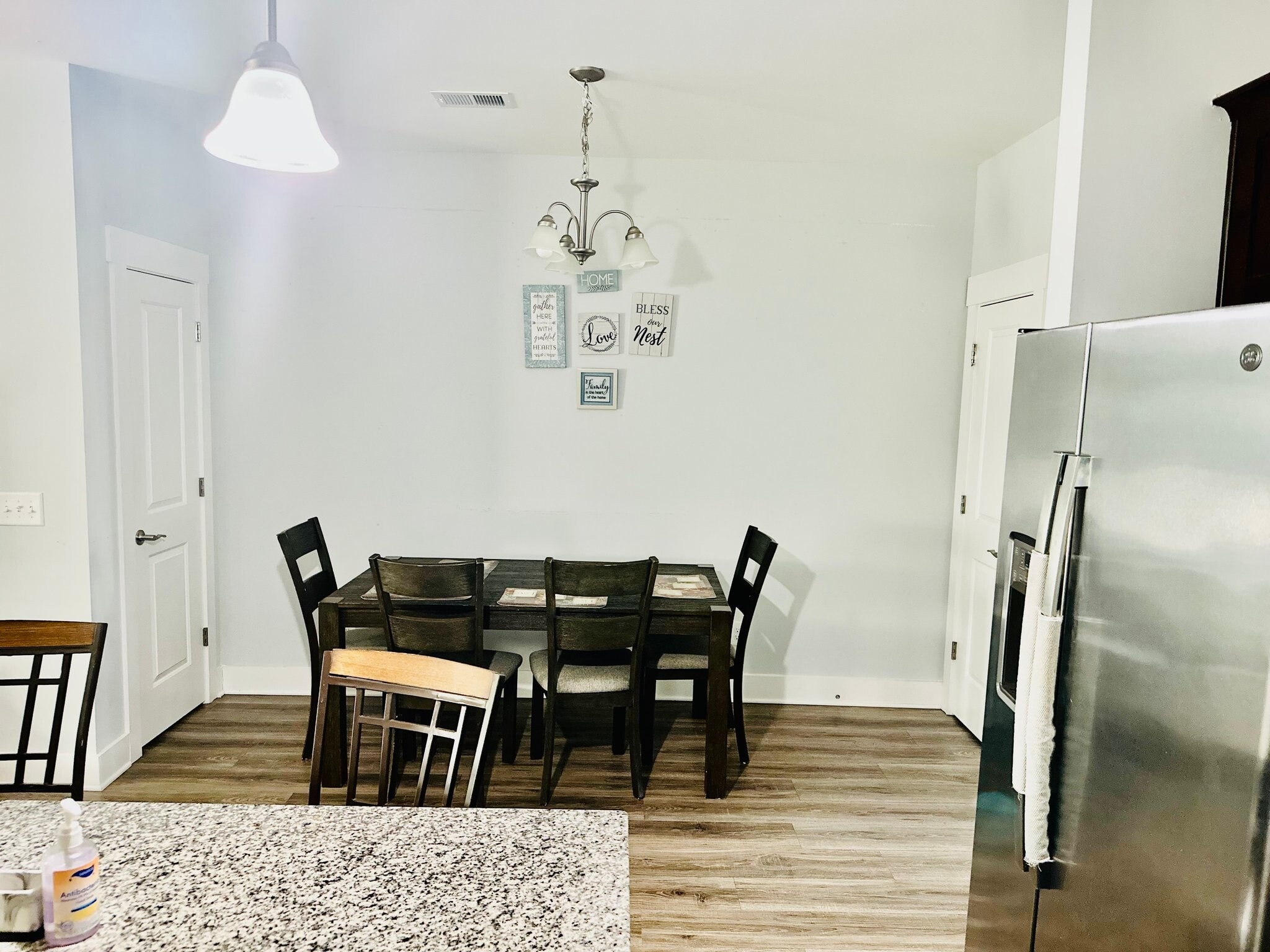 Building Photo - 6036 Gracious Dr