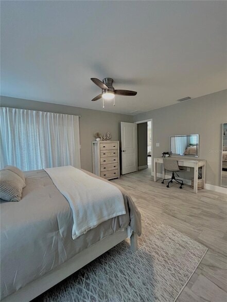 Building Photo - 1194 S Lassonde St