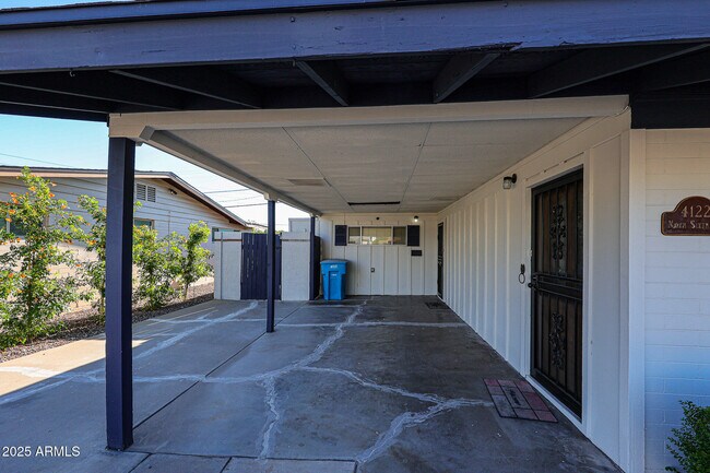 Building Photo - 4122 N 6th Ave