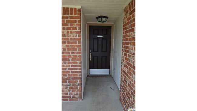 Building Photo - 1809 Herndon Dr