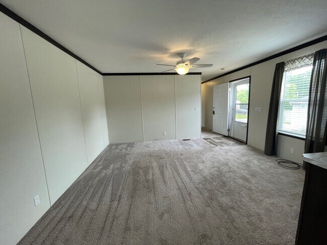 Building Photo - 239 Schirra Ave