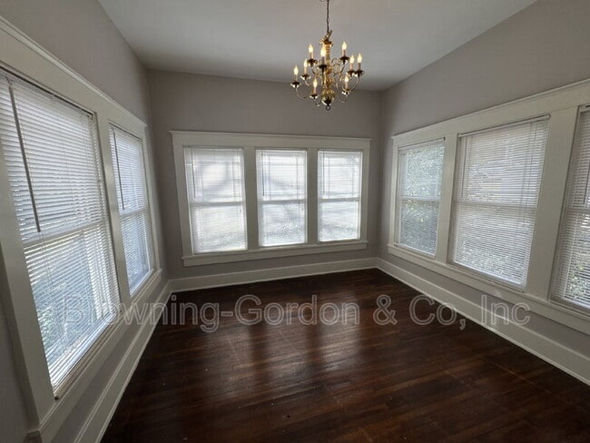 Building Photo - 1415 Acklen Ave