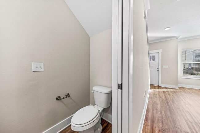 Building Photo - 246 N Sand Palm Rd