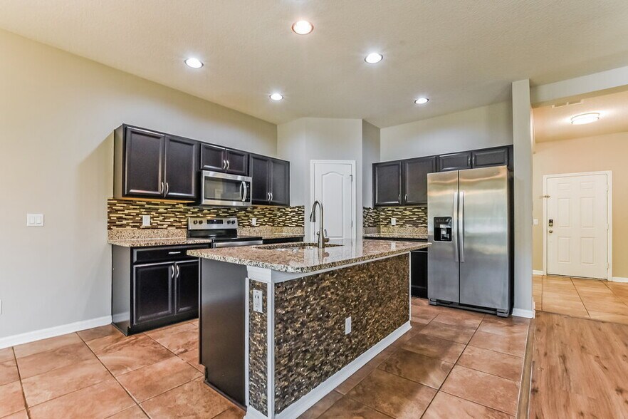 Building Photo - 2730 Limerick Cir