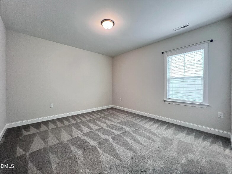 Building Photo - 413 Canyon Spring Trl