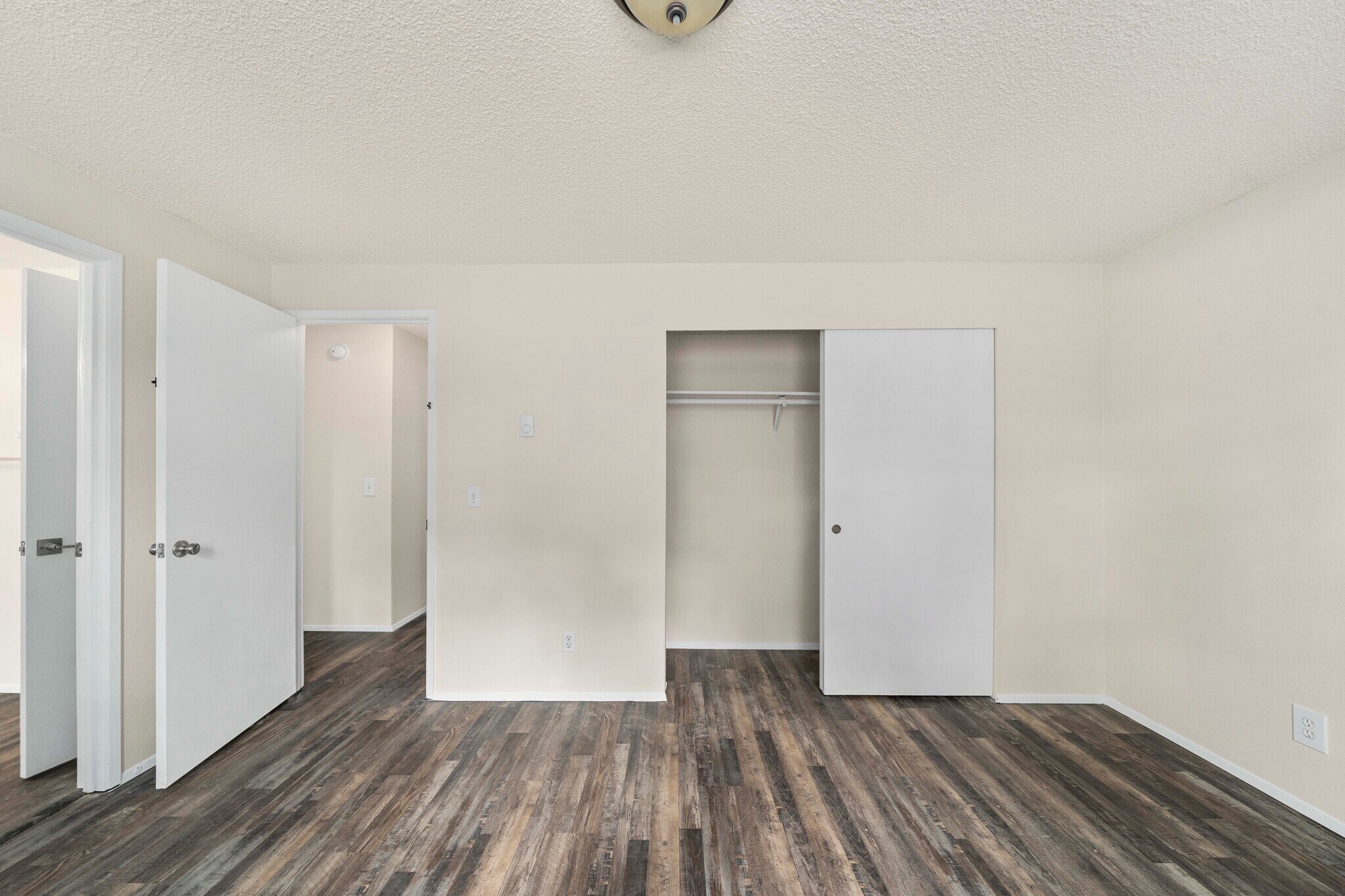 Closet - 523 159th St E