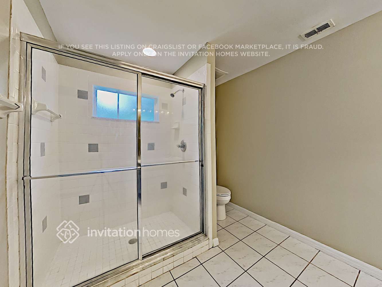 Building Photo - 646 Lakemont Dr