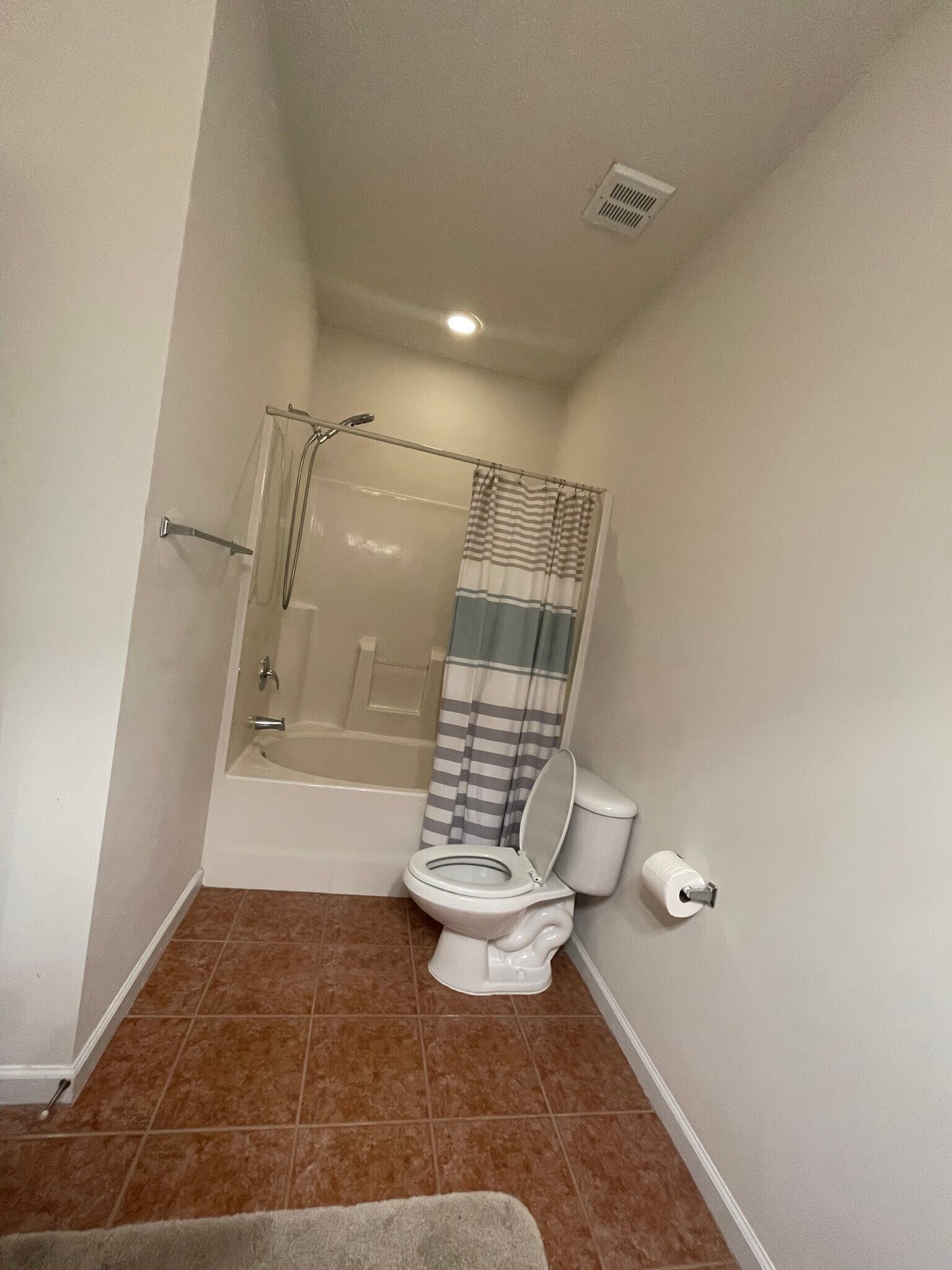 Building Photo - 5822 Longwood Dr