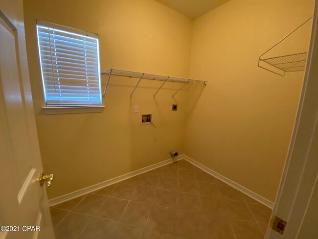 Building Photo - 3620 Bay Tree Rd