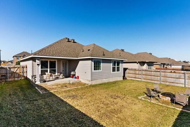 Building Photo - 9612 Caemlyn Cv