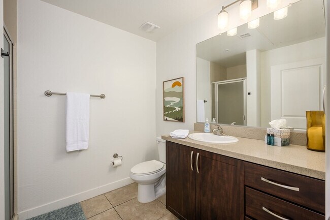 Building Photo - 5450 E Deer Valley Dr