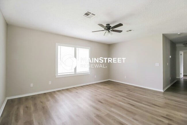 Building Photo - 3 Bedroom Pet-Friendly Home in CHOCTAW, OK...