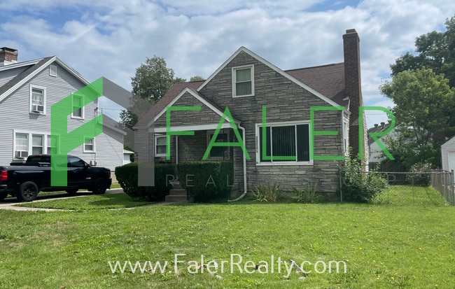 Building Photo - Darling 3-Bedroom Cape Cod in Belmont