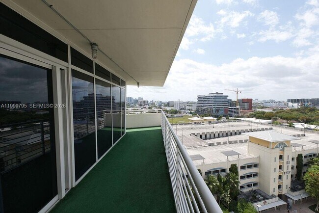 Building Photo - 3250 NE 1st Ave