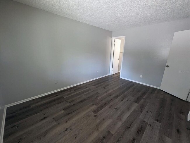 Building Photo - 228 Thorntree Pl