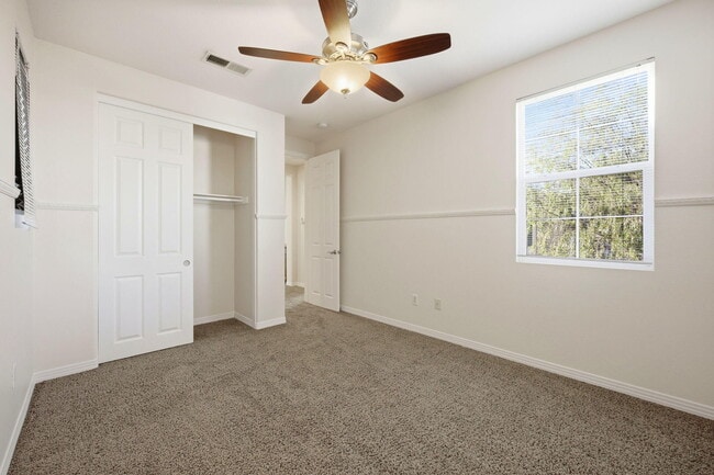 Building Photo - 35495 Domani Dr
