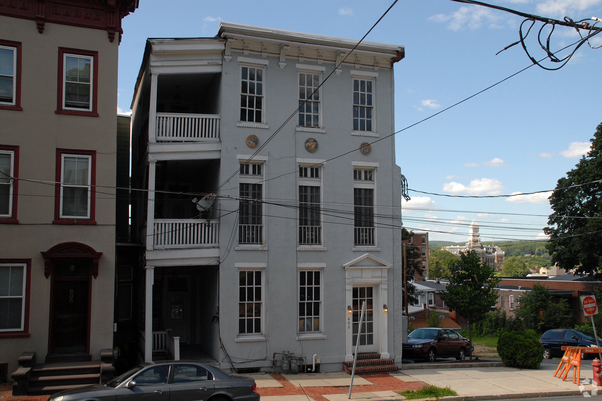 Building Photo - 602 Mahantongo St
