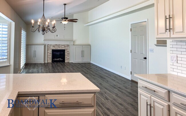 Building Photo - Modern Living Meets Mountain Lifestyle in Sandy