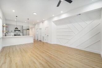 Building Photo - 3504 Delhi St