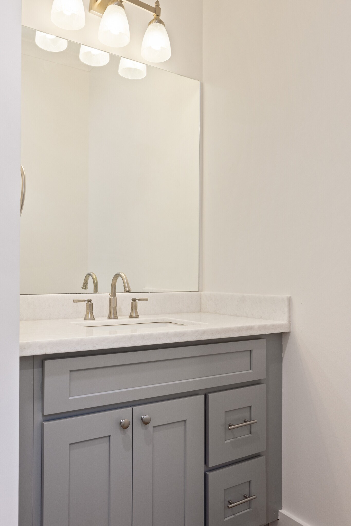 Building Photo - 411 Curtis St