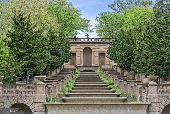 Building Photo - 1700 Kalorama Rd NW